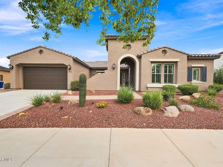 20619 W Meadowbrook Avenue photo 3