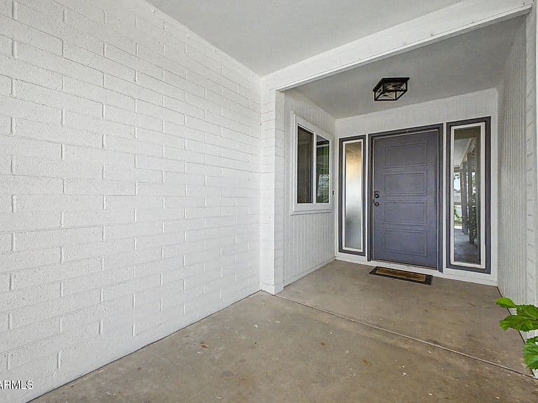 1882 E LOMA VISTA Drive photo 4