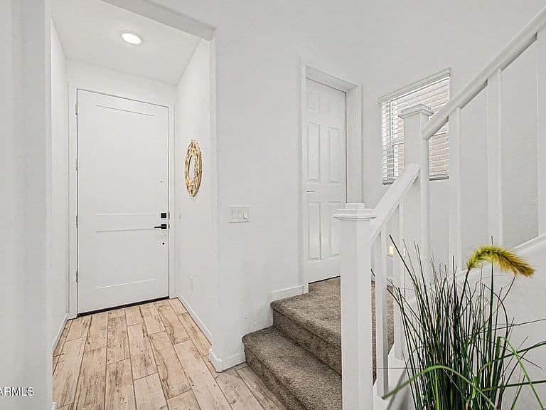 20842 W PALM Lane photo 4