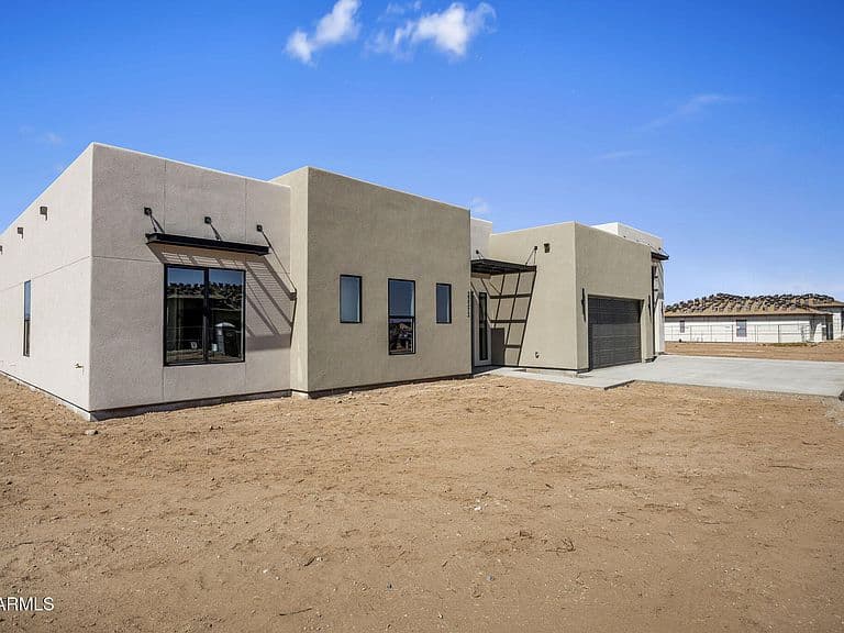 22272 W ROY ROGERS Road photo 2