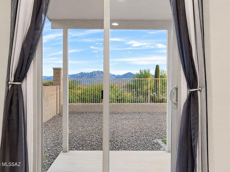 757 W Calle El Teclado photo 1