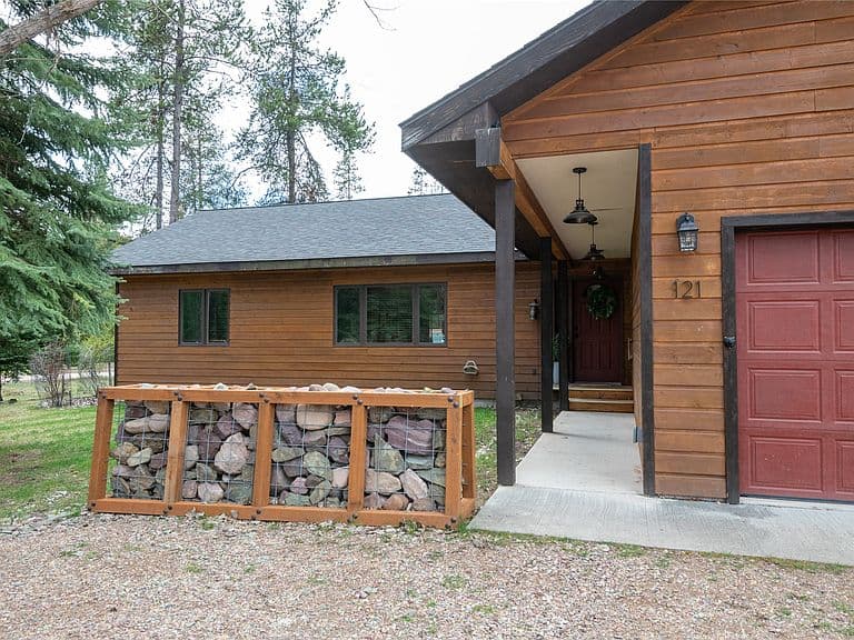 121 Peacemaker Pl photo 4