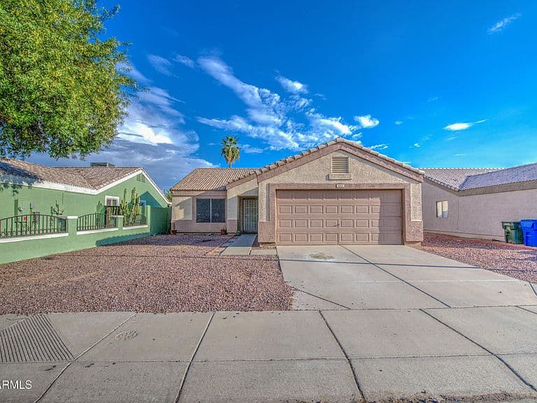 8313 W MULBERRY Drive photo 3