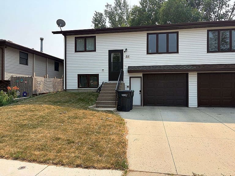 211 14th St NE photo 1
