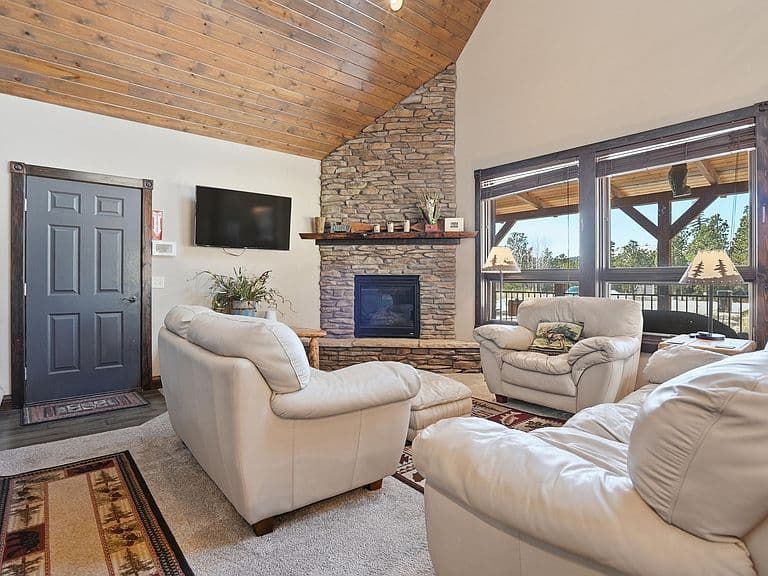 21244 Rubys Way photo 4