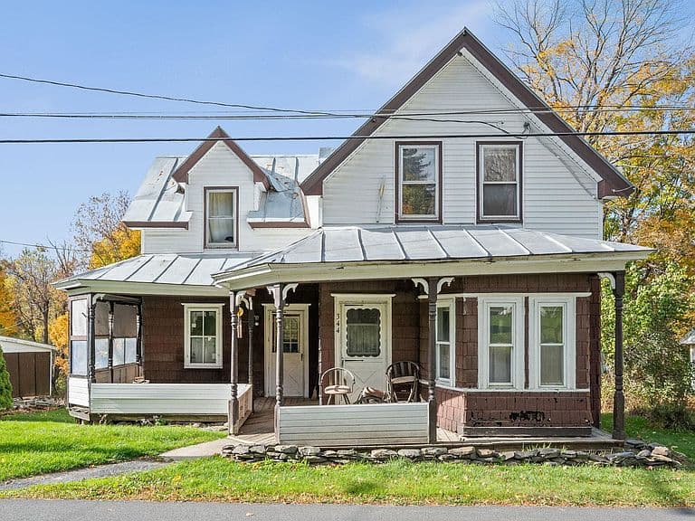 344 Cogswell Street photo 1