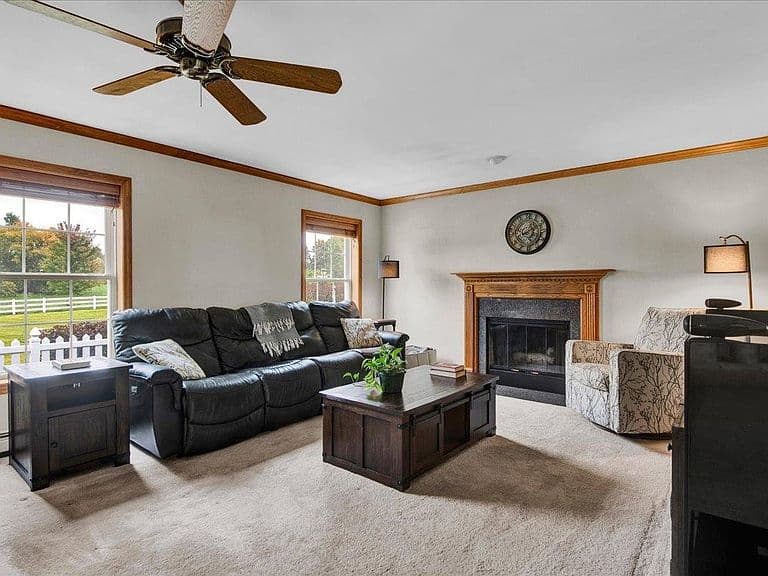 185 Adams Road photo 2