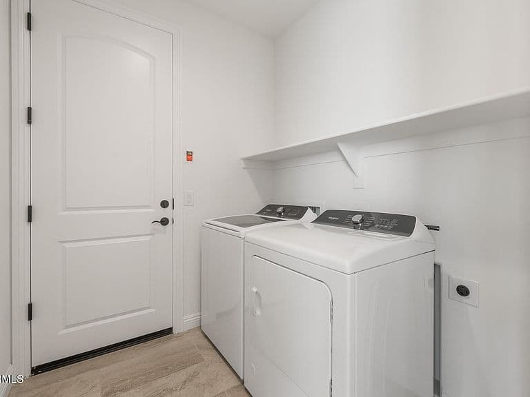 8050 W MEADOWLARK Way photo 4