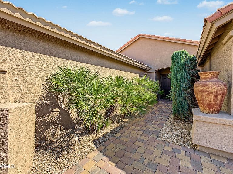 5793 S AMBERWOOD Drive photo 5