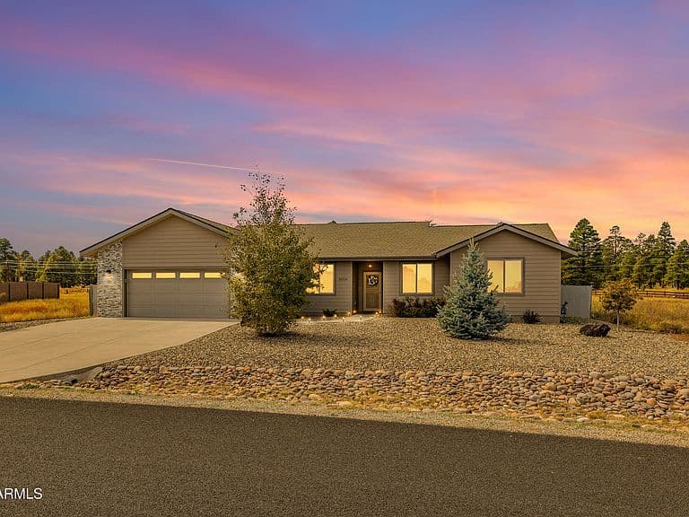 10226 LUNDIN Road photo 1