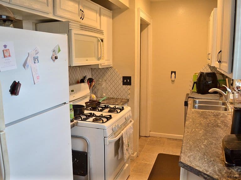 2310 Duff Ave photo 5