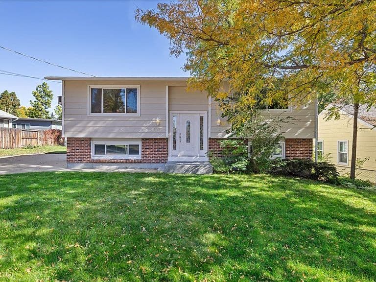 2451 Wingate Ln photo 1
