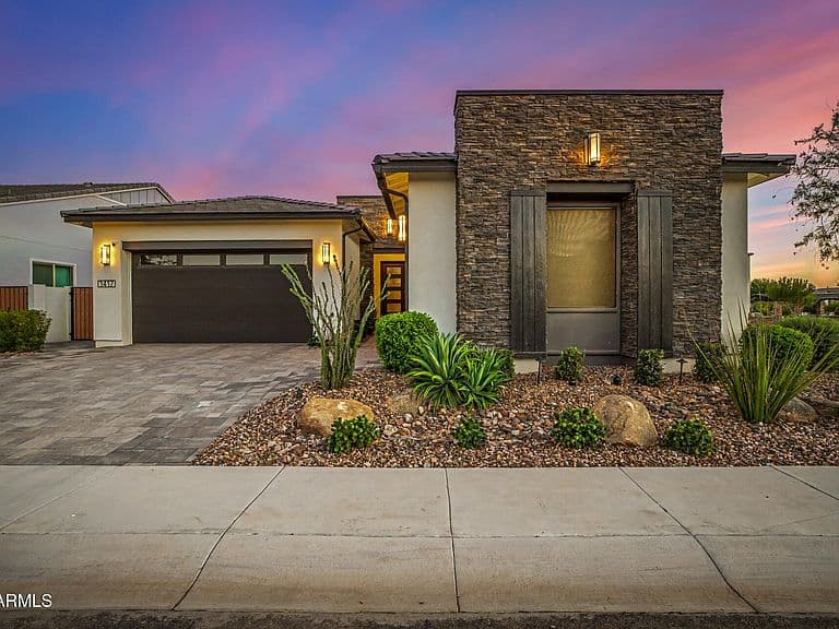 1417 E CHERRYWOOD Place photo 5