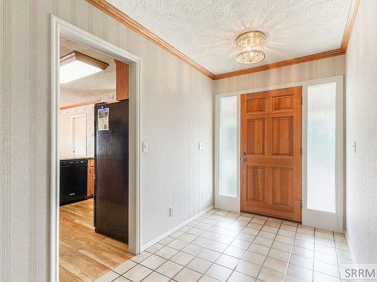 2770 Homestead Ln photo 3