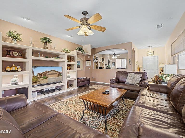 17090 W NORTHAMPTON Road photo 4