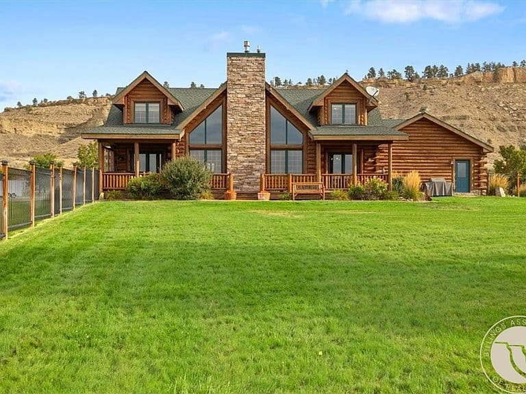 52 Rimrock Dr photo 2