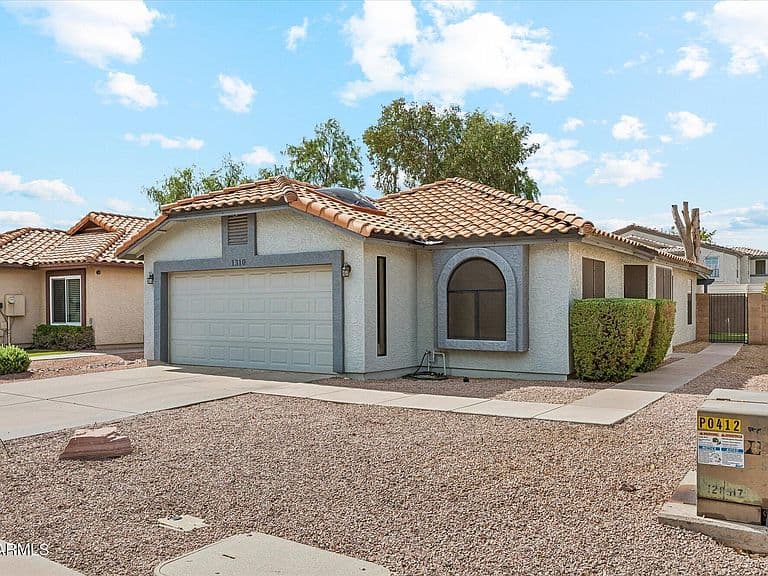 1310 S PARKCREST Street photo 2