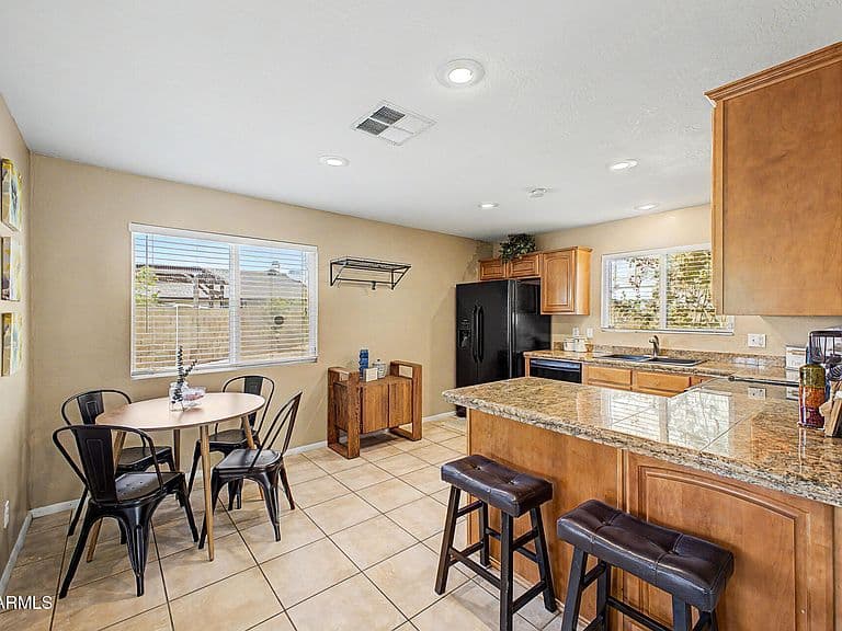4716 W ANNETTE Circle photo 5