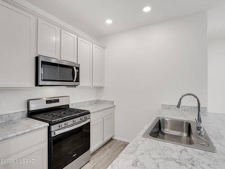 10593 W Halsey Dr photo 3
