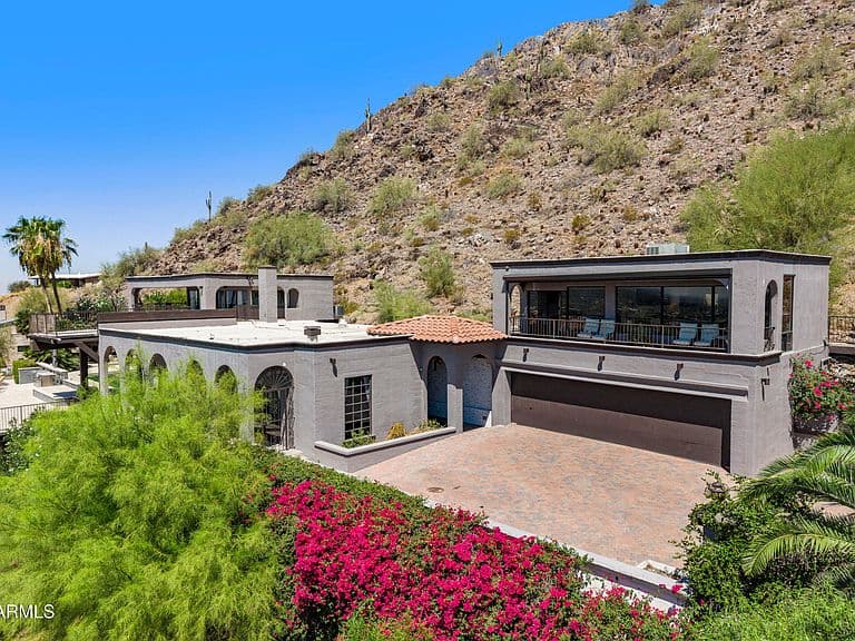 6900 N HIGHLANDS Drive photo 1
