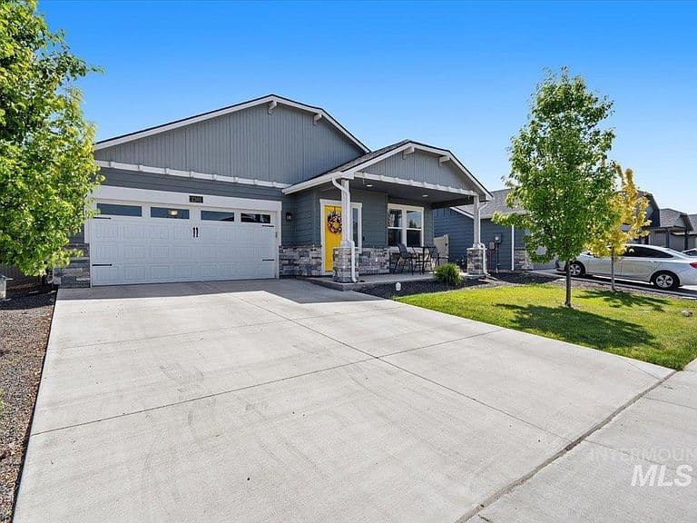 2301 W Skylar St photo 2