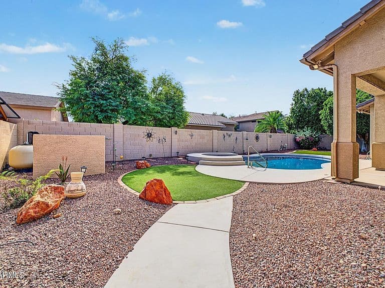 6125 W KIMBERLY Way photo 4