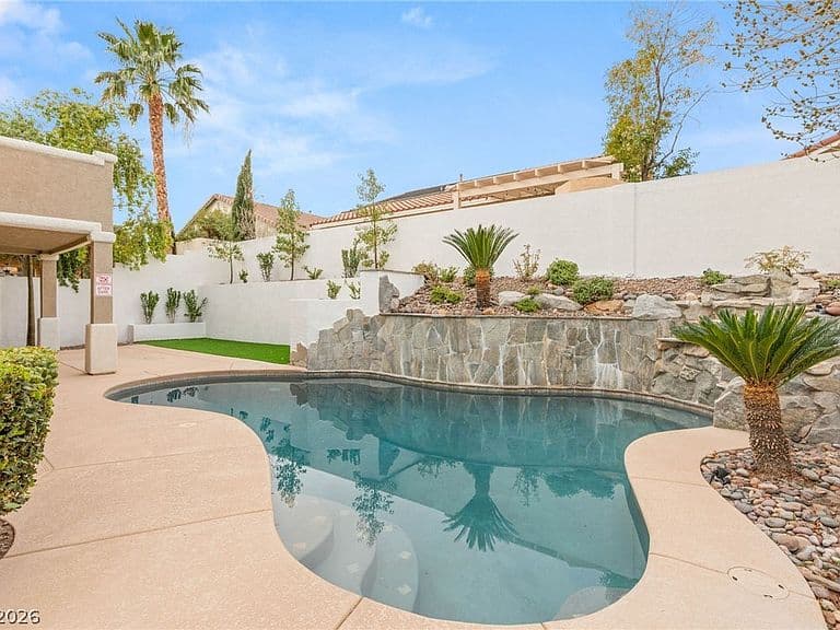 1870 Desert Forest Way photo 3