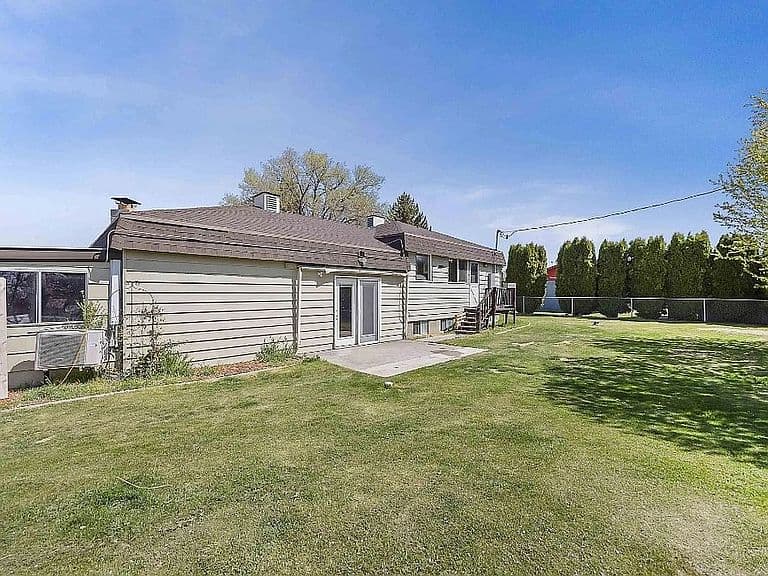 2641 Sunset Dr photo 3