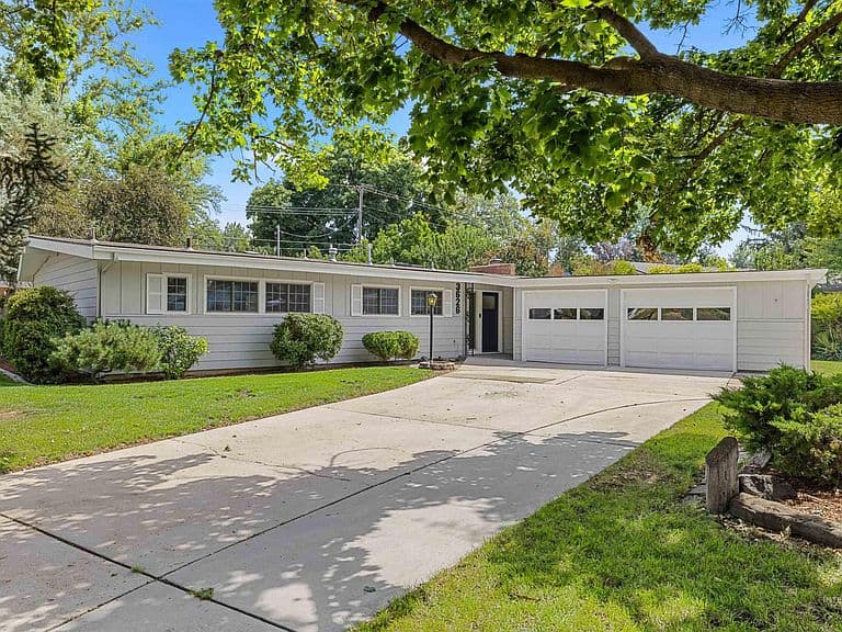 3626 E Clement Rd photo 1