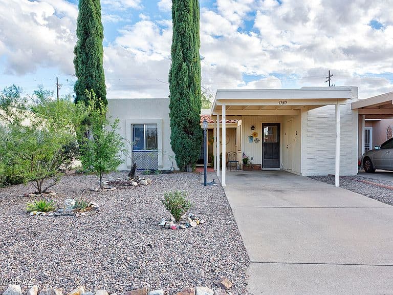 1180 S Alpine Cir photo 2