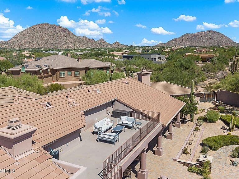9015 E HACKAMORE Drive photo 5