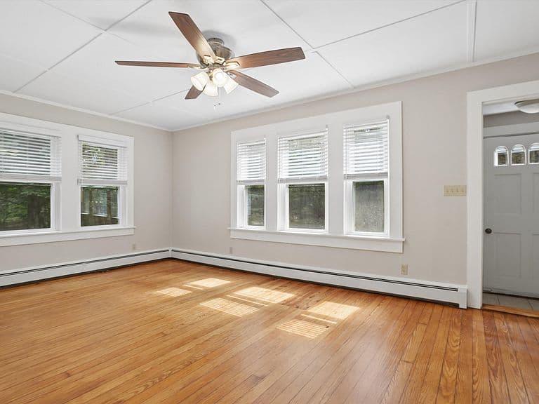 94 Old Amherst Road photo 5