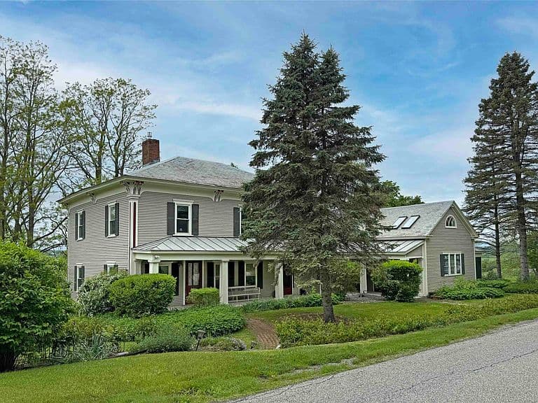 2442 Maple Street photo 2
