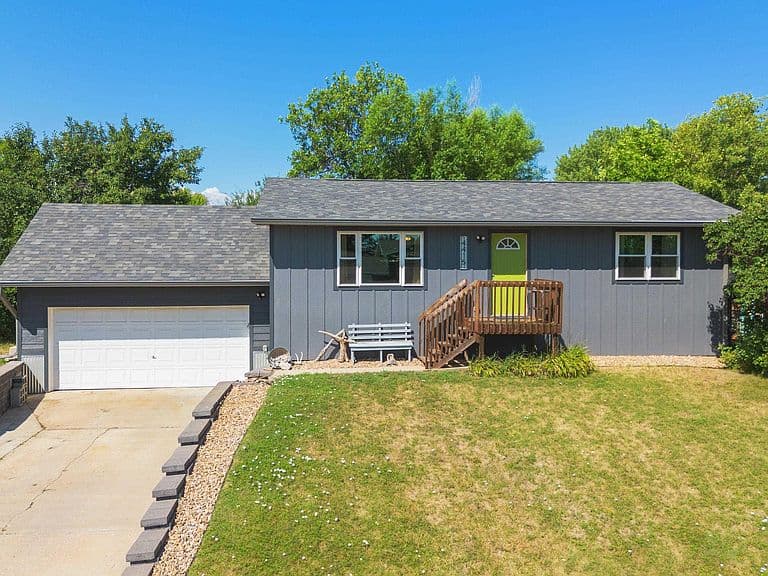 4415 Patriot Ln photo 1