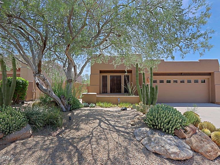9573 E CHUCKWAGON Lane photo 1
