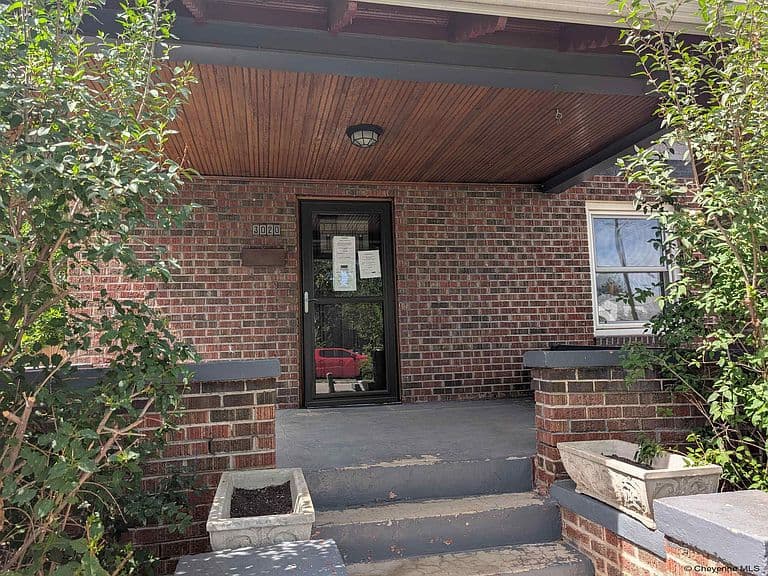 3020 Cribbon Ave photo 4