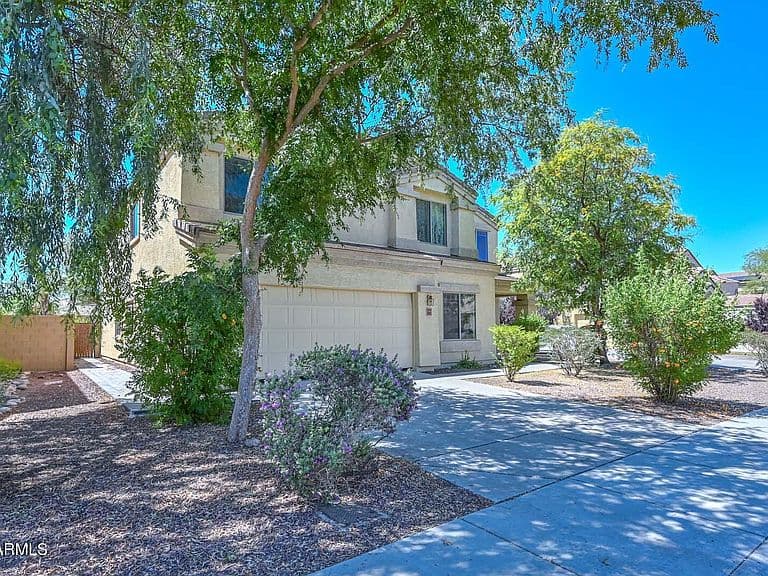 9541 W Frank Avenue photo 1