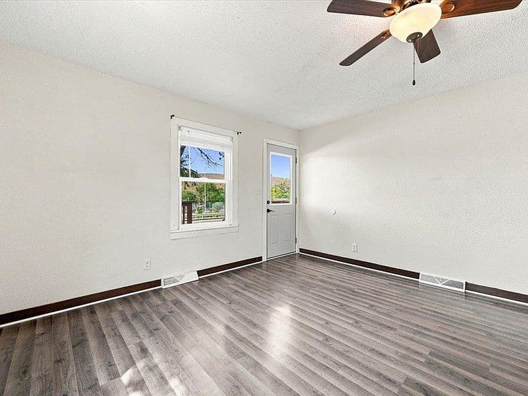 712 West Blvd N photo 4