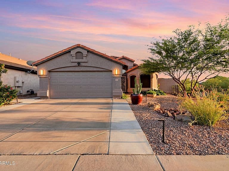 4605 E JAEGER Road photo 1