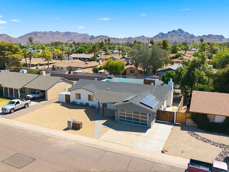 2839 E SIERRA Street photo 5