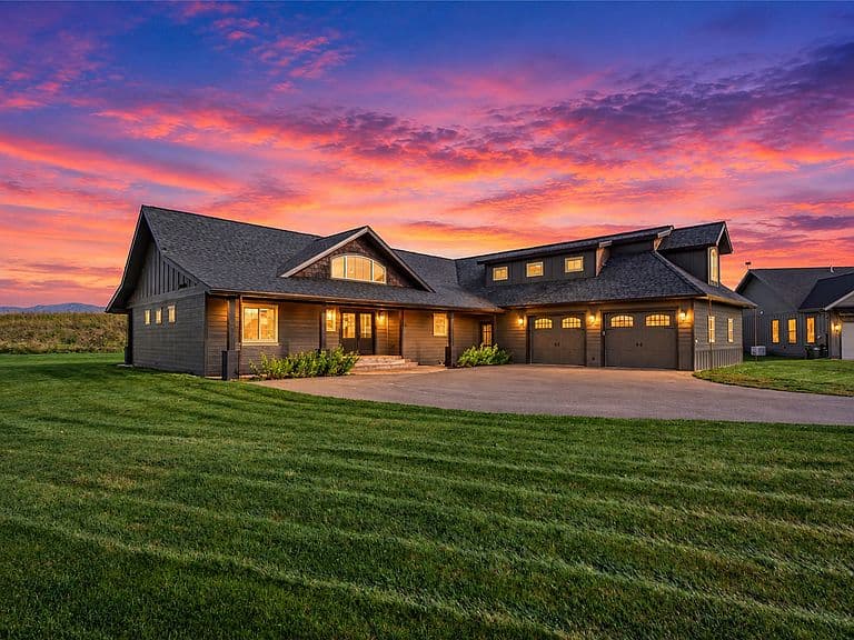 92 Great Bear Ln photo 1