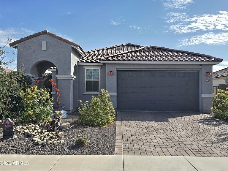 8435 W WINDSOR Boulevard photo 1