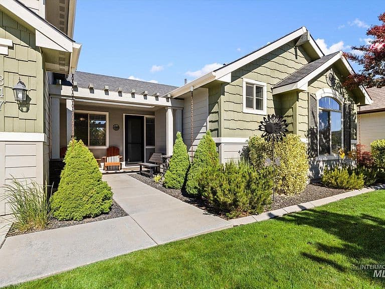 847 N Tullshire Way photo 5