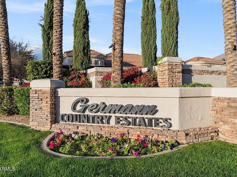 1902 S Los Altos Dr photo 3