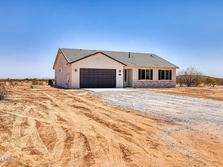 17885 N STONEBLUFF Road photo 2