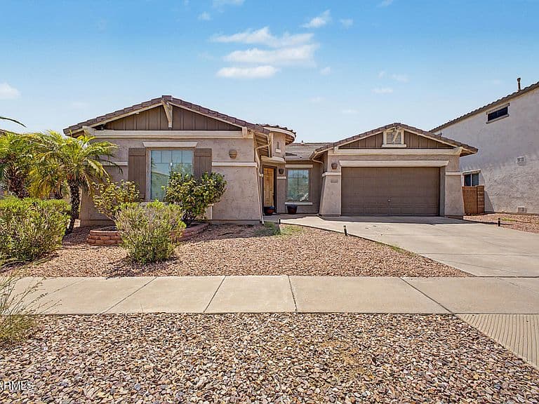 667 E RIVIERA Drive photo 1