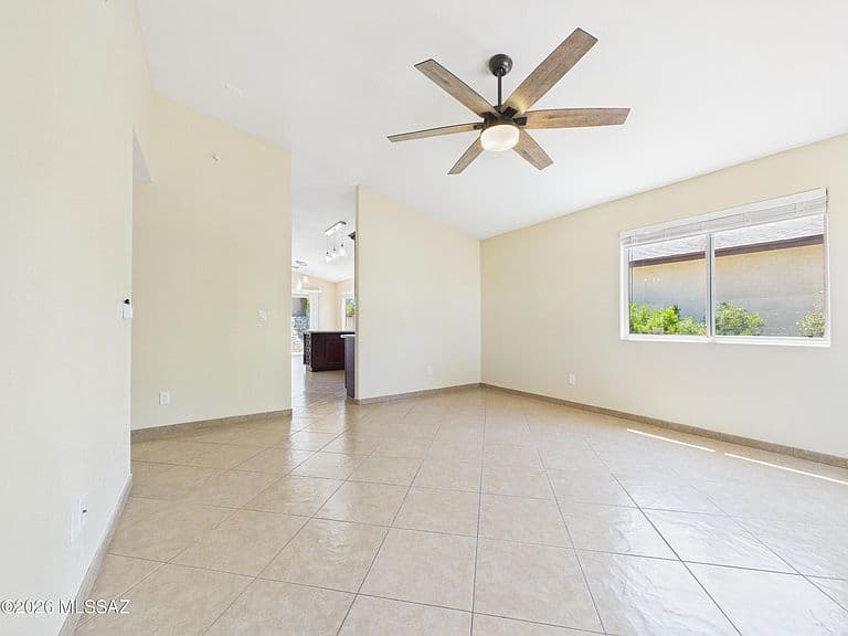 7923 S Lennox Ln photo 3