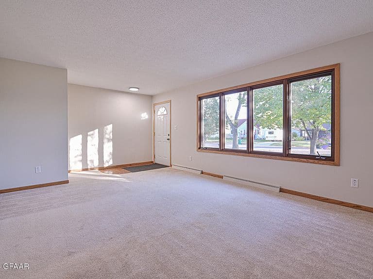 1024 18th St NW photo 4