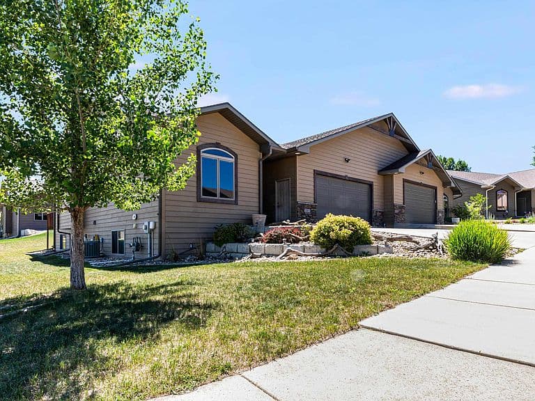 301 Enchanted Pines Dr photo 1