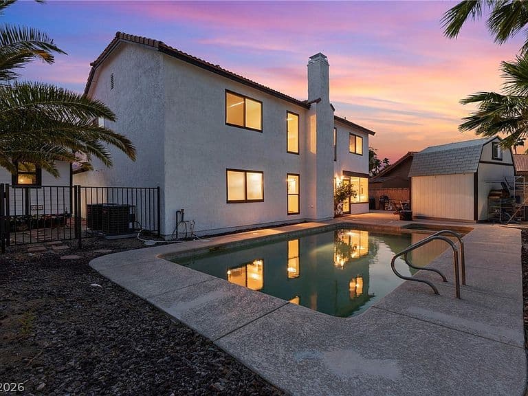343 Banuelo Dr photo 1